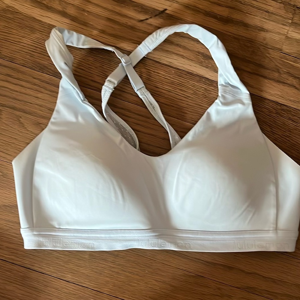 Lulu lemon sports bra